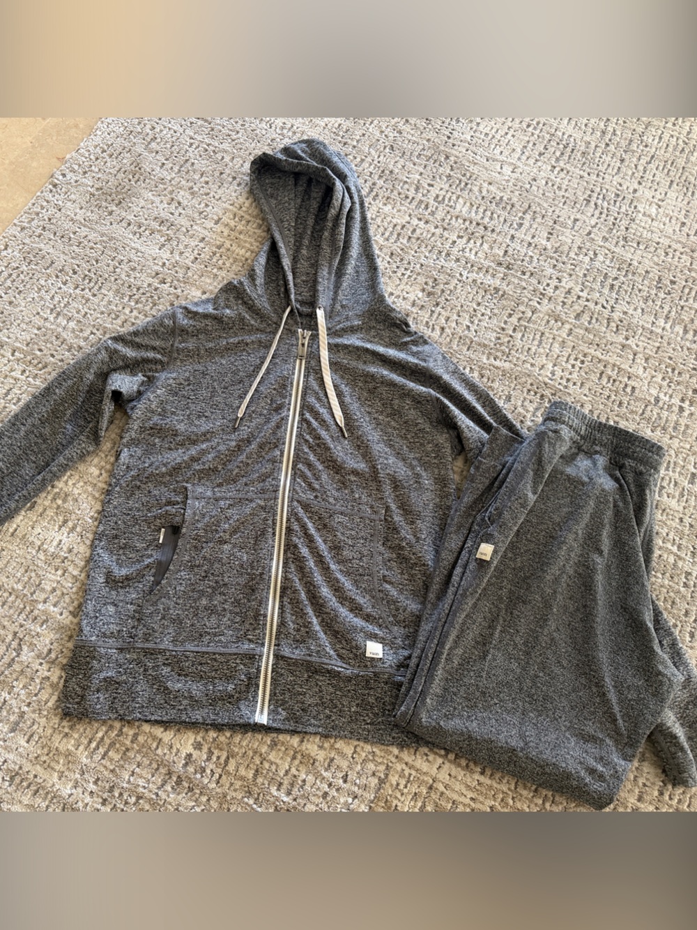 Women’s Vuori Heather Gray Hoodie and jogger set - Picture 3 of 3